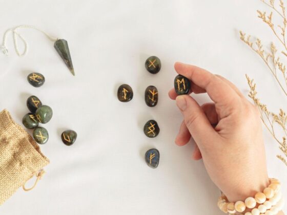 Runes tirage en croix